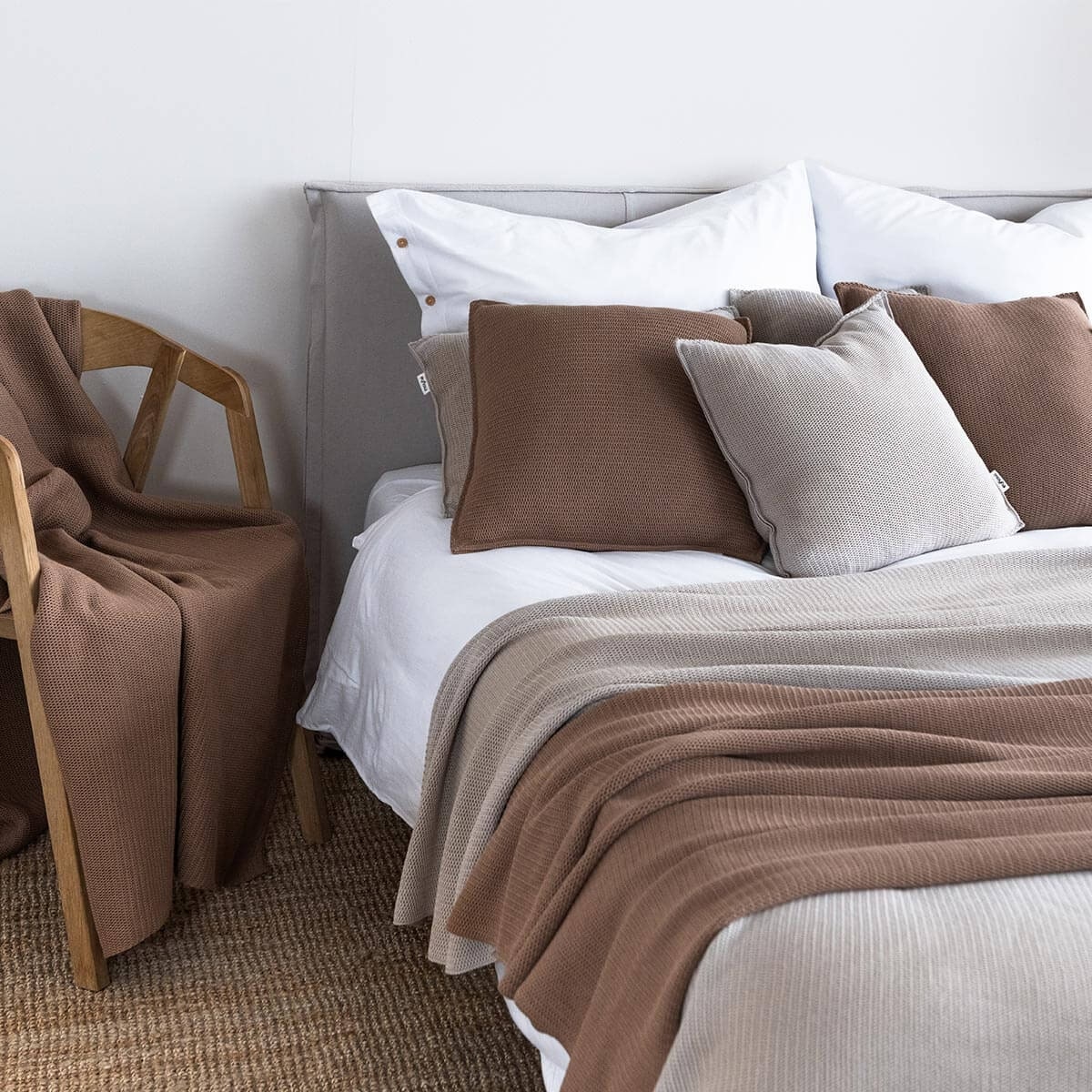 Спалня - одеяло, спално бельо и памучни възглавници